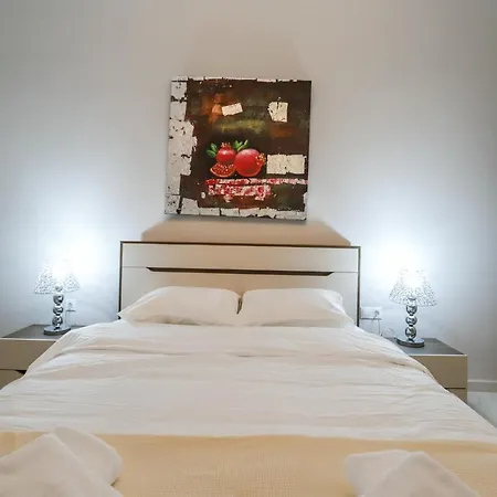 Erythrina #colony_deluxe_suite Apartment